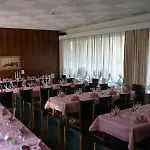 Zur Bruecke Hotel