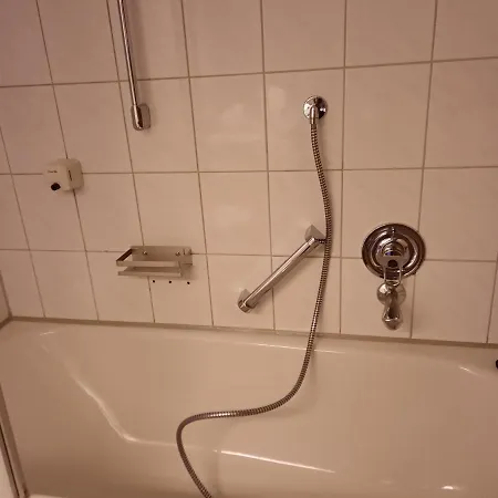 Zur Bruecke 3*