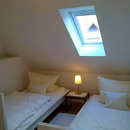 Zur Bruecke 3*