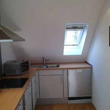 Zur Bruecke קבלאאר